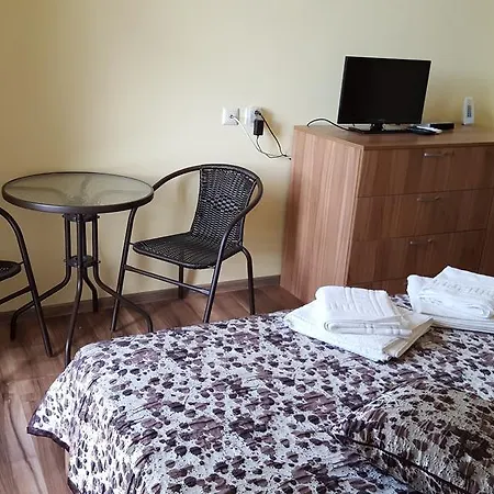 Guest house Sakar Mountain Oreshnik